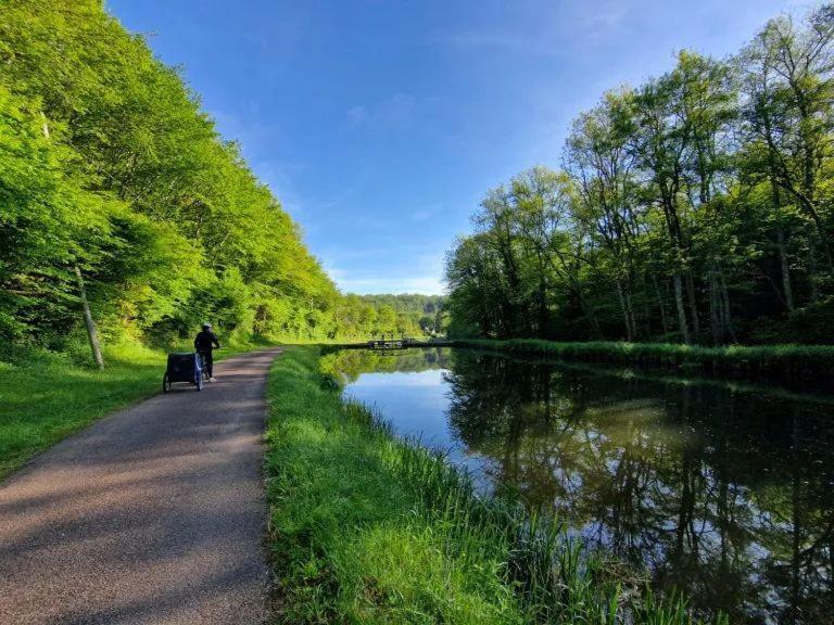 La Parenthese Campagnarde Tannay (Nievre) Luaran gambar